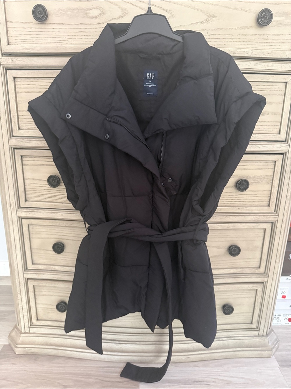GAP Black Quilted Belted Puffer Vest